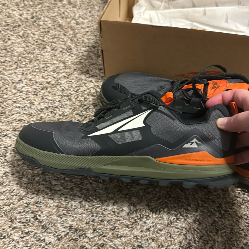 Altra Lone Peak GUC